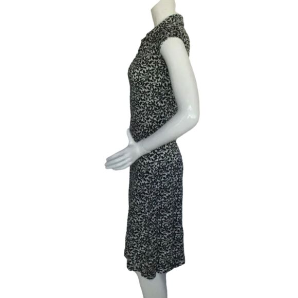 BANANA REPUBLIC Dress, S, Black/White Floral, Short sleeves, Career, v-neck - Picture 7 of 12